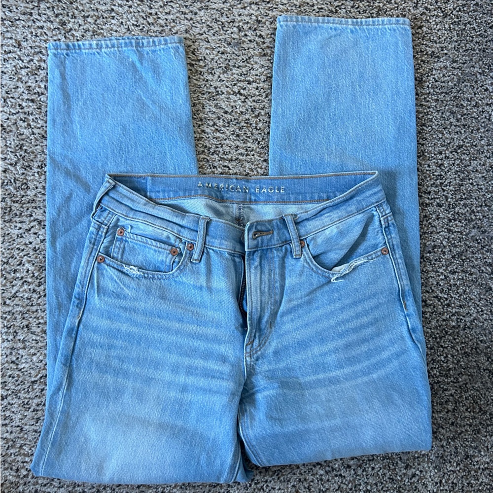 American Eagle mom jeans